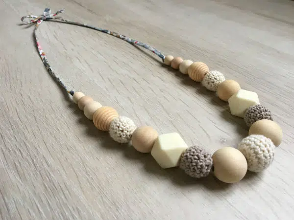 Collier-pralognan-la-vanoise-blanc-profil